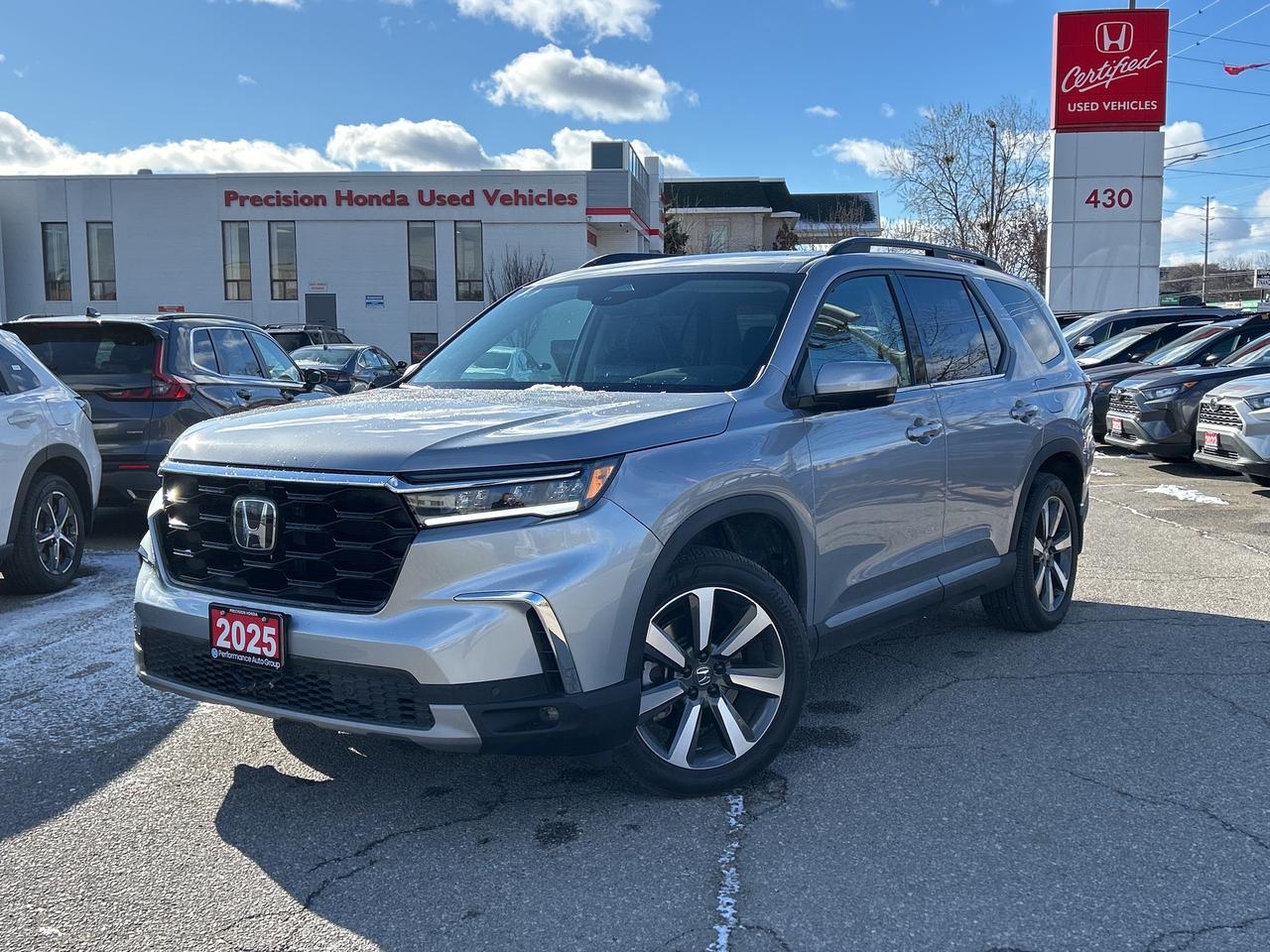 2025 Honda Pilot Touring Leather Sunroof Carplay Bose Audio Photo