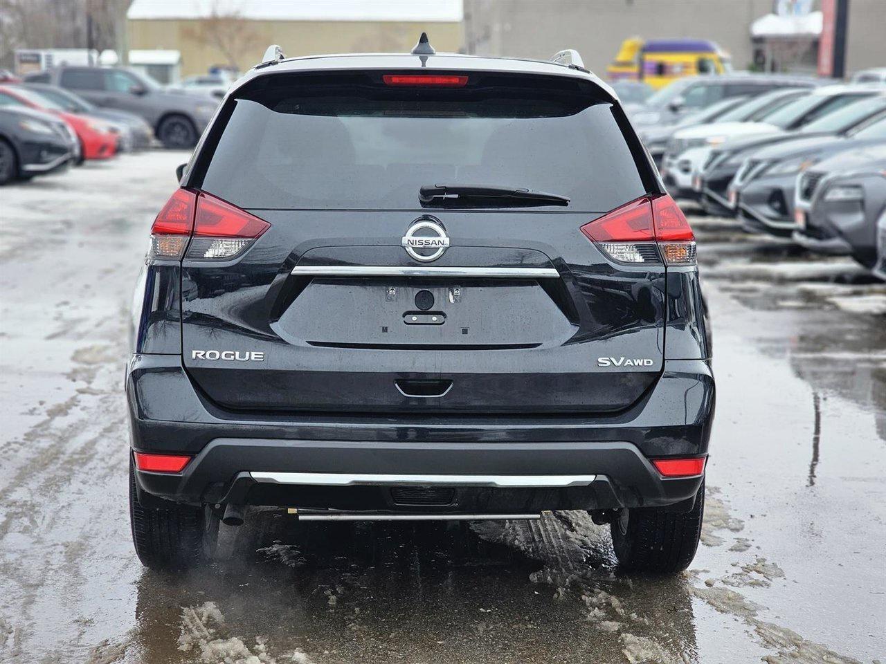 2019 Nissan Rogue SV Photo4