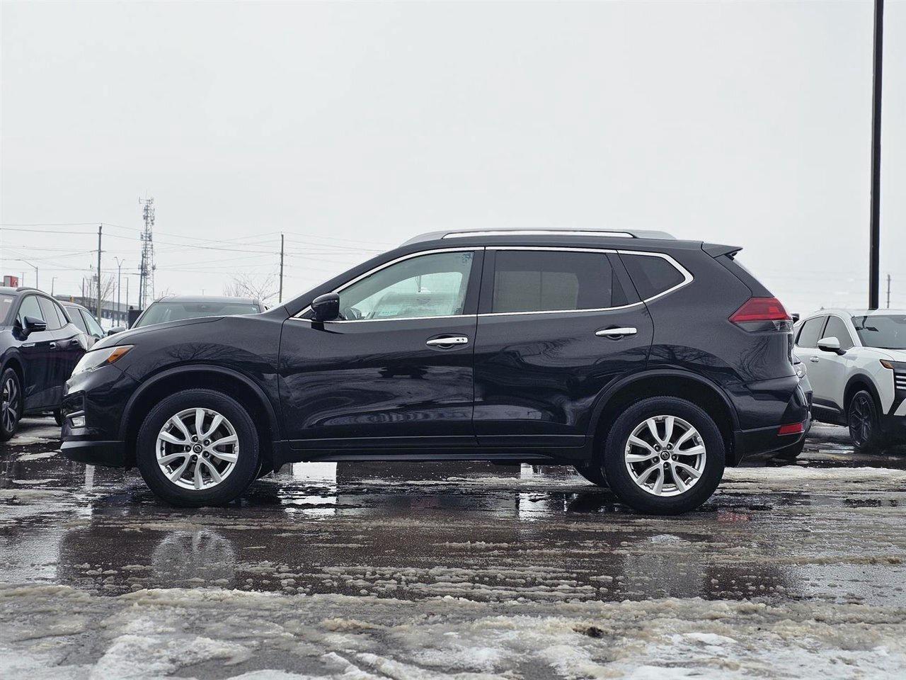 2019 Nissan Rogue SV Photo