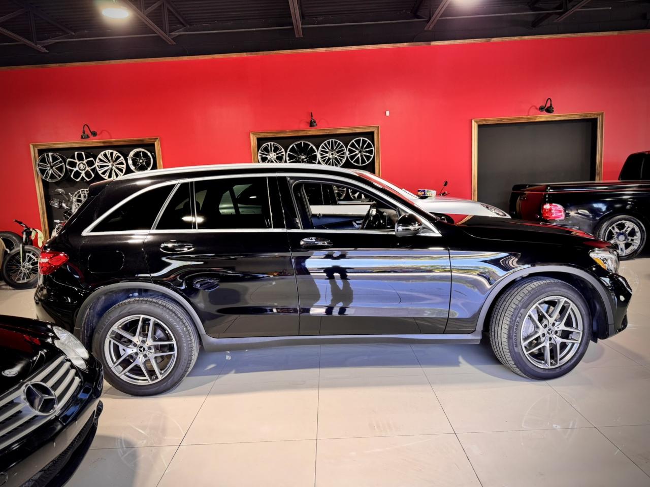 2019 Mercedes-Benz GLC GLC 300 4MATIC SUV Photo
