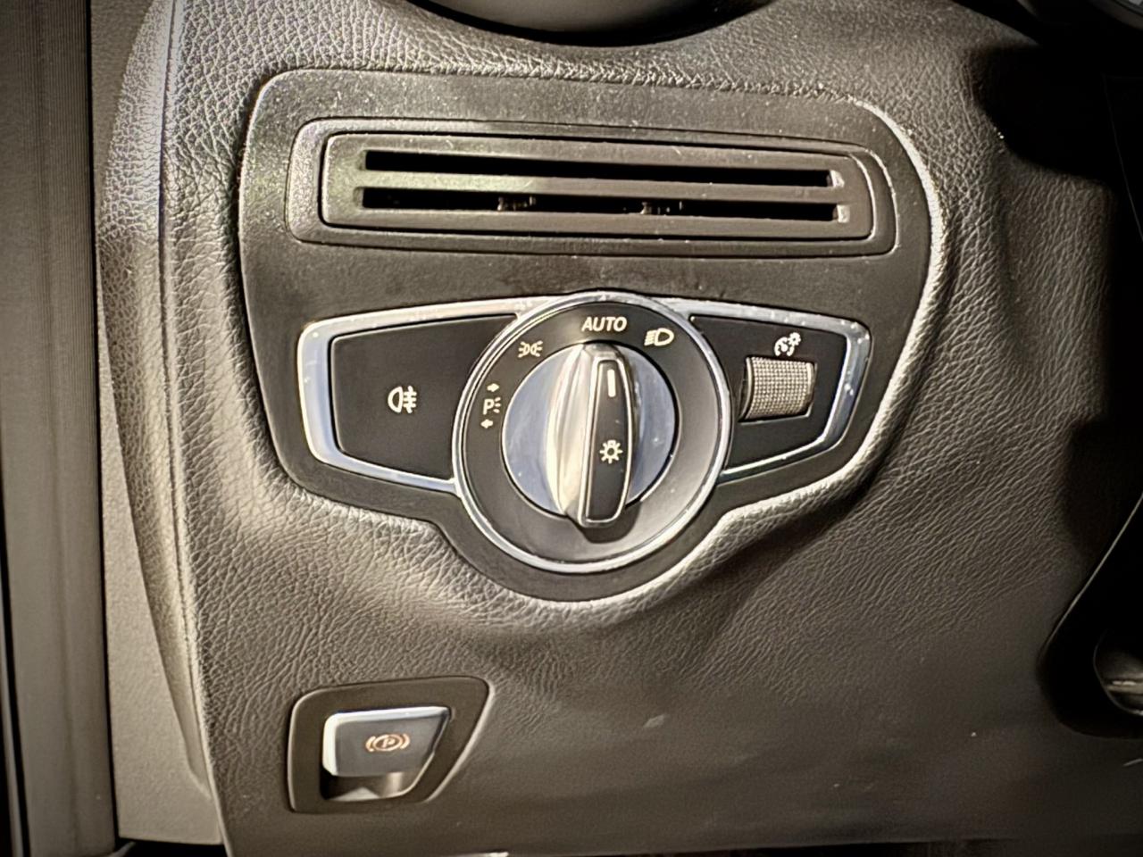 2019 Mercedes-Benz GLC GLC 300 4MATIC SUV Photo