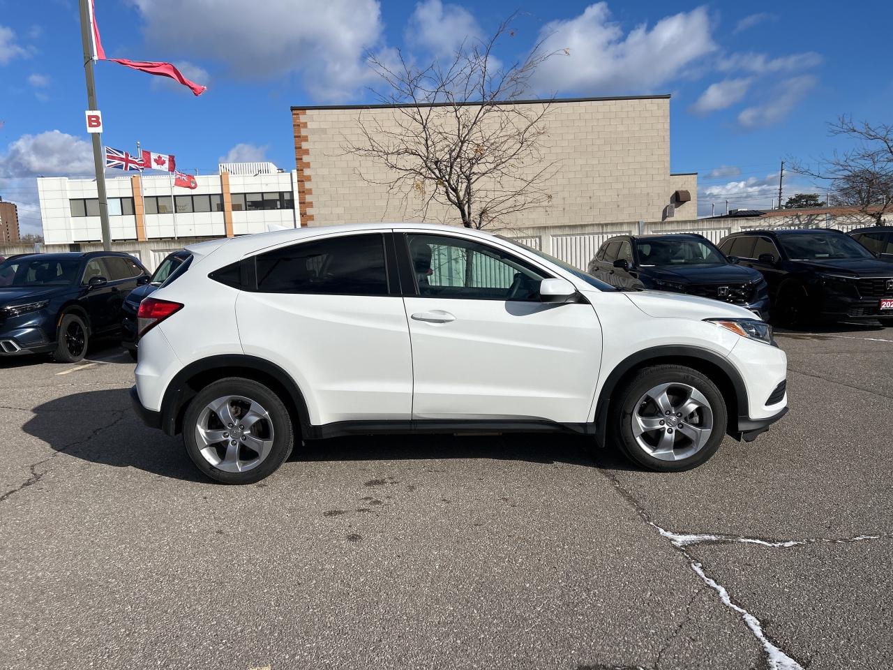 2022 Honda HR-V LX AWD Bluetooth - Rear camera - Heated Seats Photo