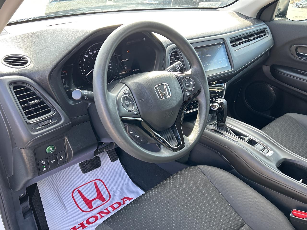 2022 Honda HR-V LX AWD Bluetooth - Rear camera - Heated Seats Photo