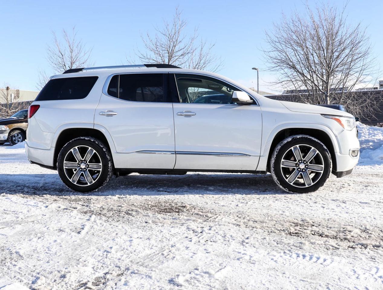 2017 GMC Acadia Denali Photo