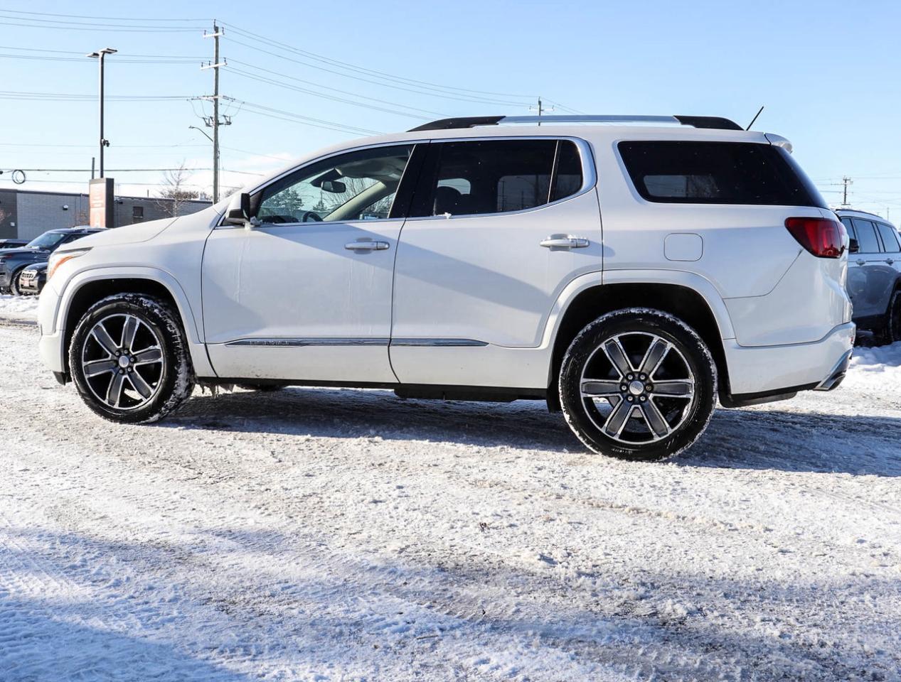 2017 GMC Acadia Denali Photo