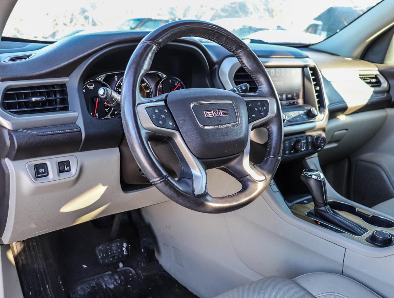 2017 GMC Acadia Denali Photo