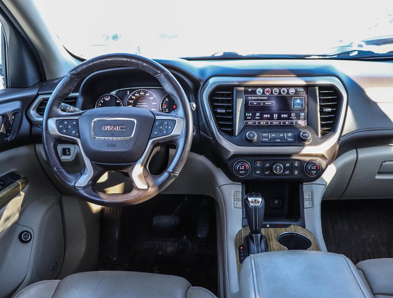 2017 GMC Acadia Denali Photo