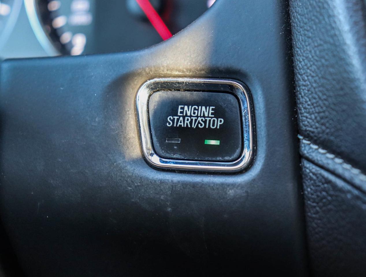 2017 GMC Acadia Denali Photo