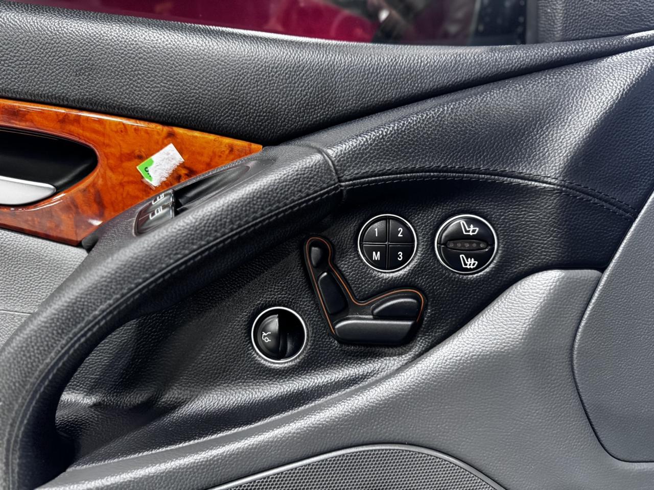 2003 Mercedes-Benz SL-Class Coupe  Roadster 5.0L Photo