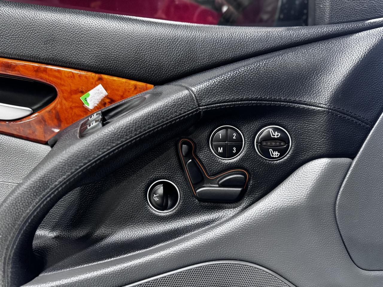 2003 Mercedes-Benz SL-Class Coupe  Roadster 5.0L Photo