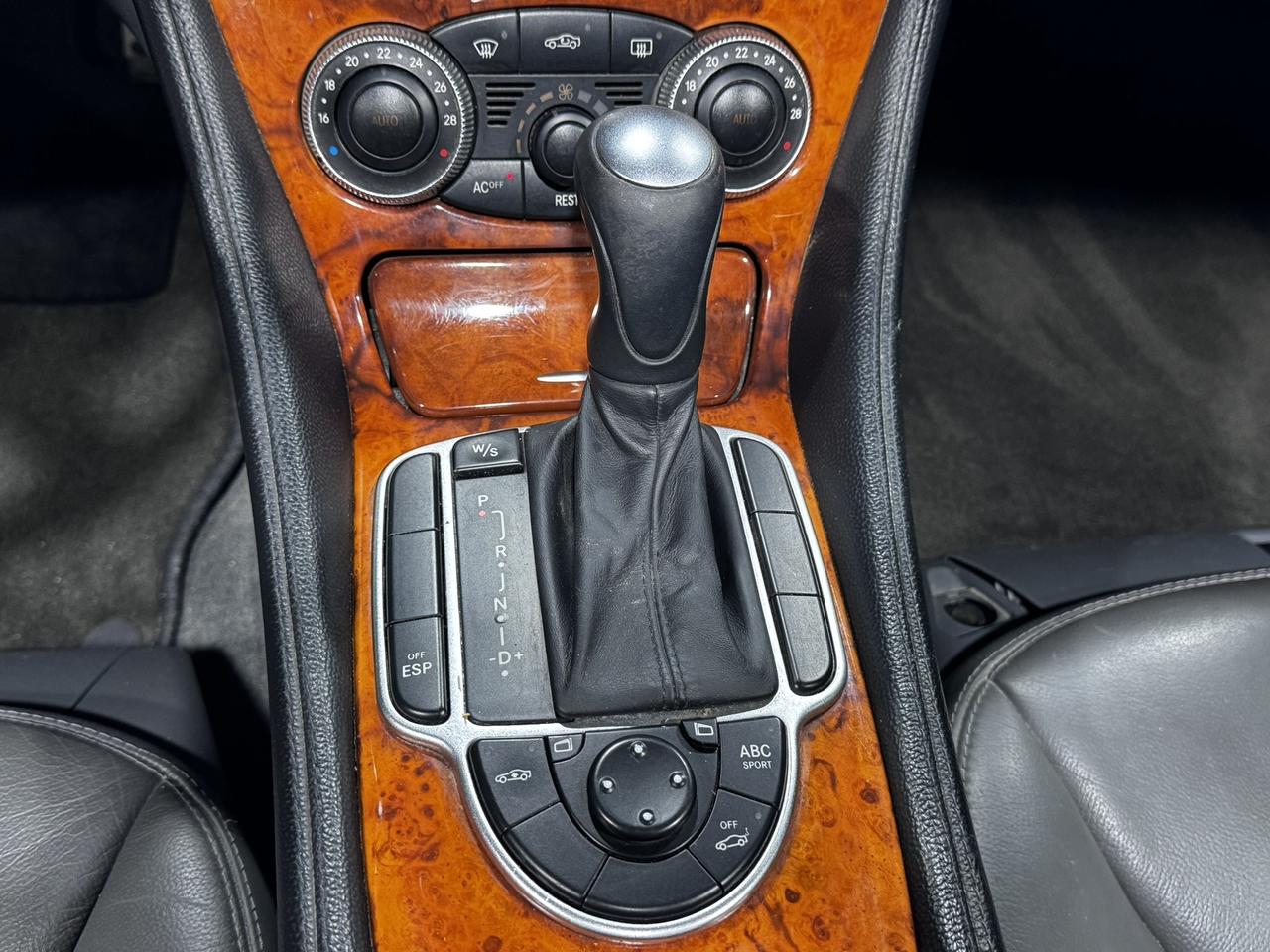 2003 Mercedes-Benz SL-Class Coupe  Roadster 5.0L Photo