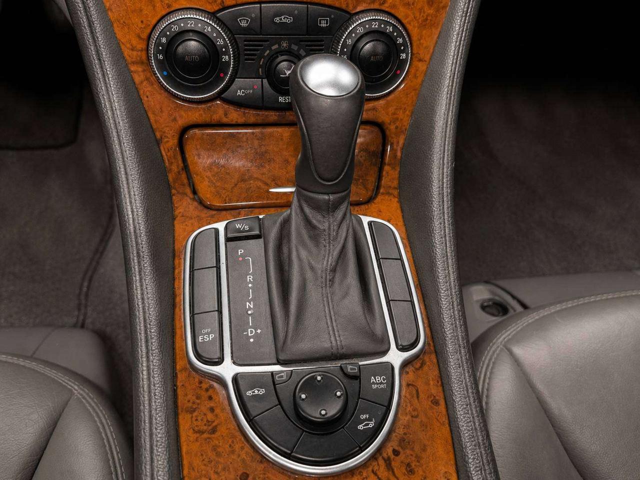 2003 Mercedes-Benz SL-Class Coupe  Roadster 5.0L Photo