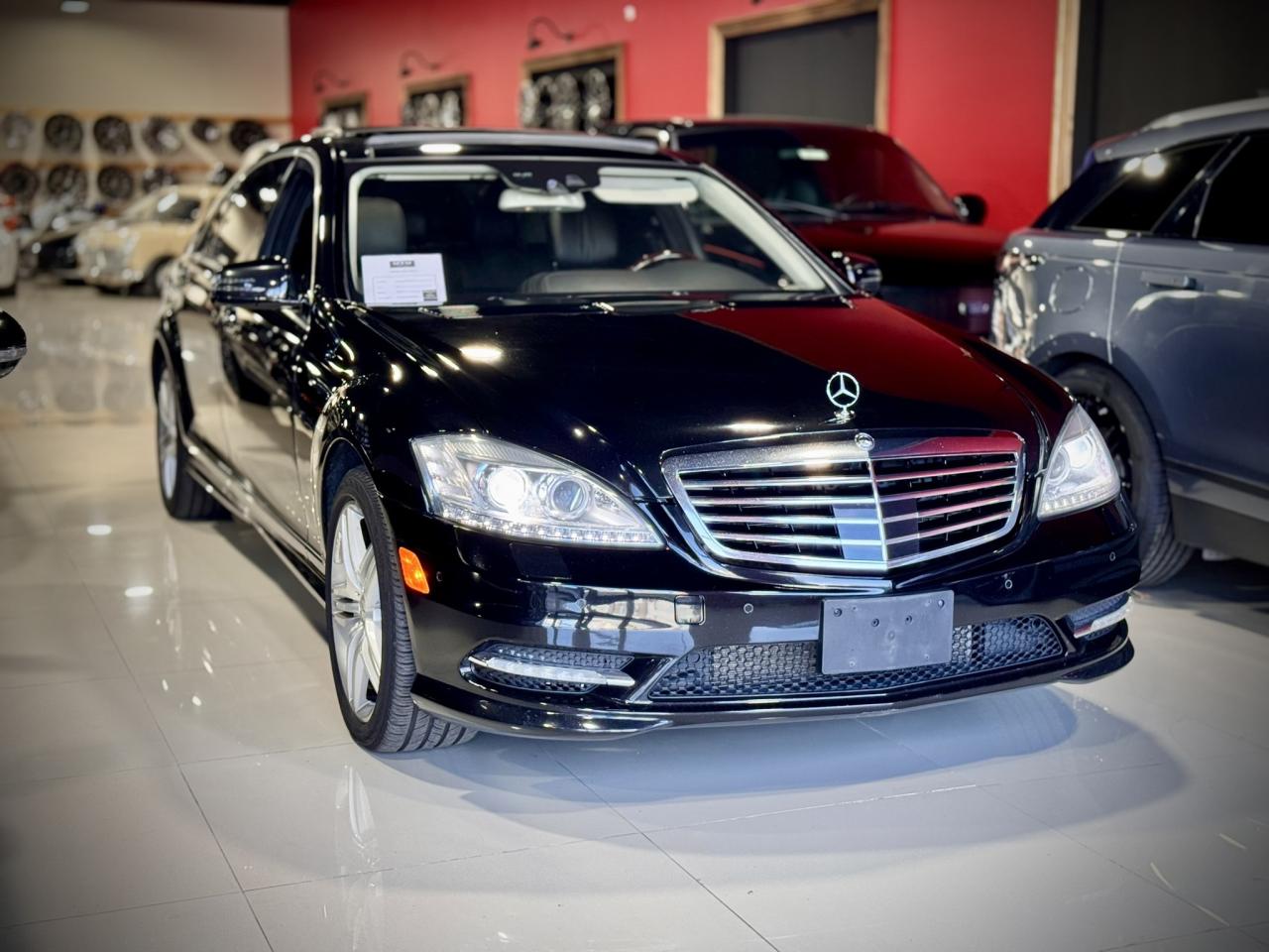 2013 Mercedes-Benz S-Class 4dr Sdn S 550 4MATIC LWB Photo2