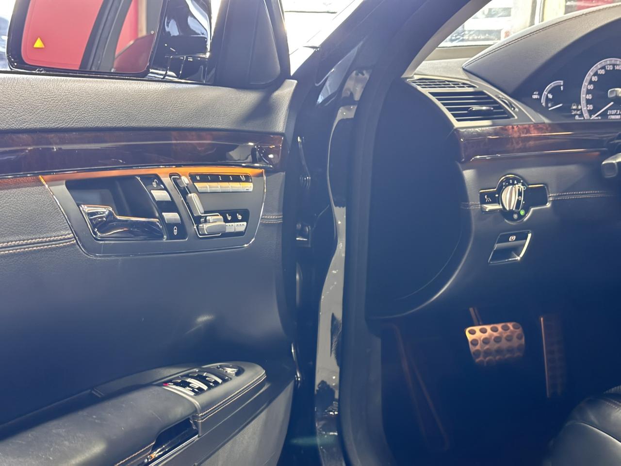 2013 Mercedes-Benz S-Class 4dr Sdn S 550 4MATIC LWB Photo