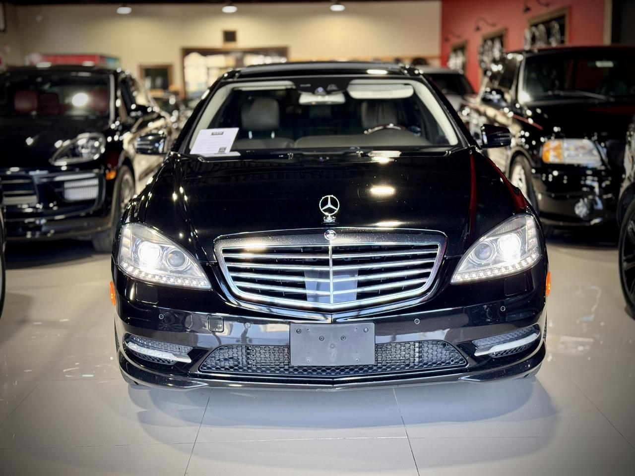 2013 Mercedes-Benz S-Class 4dr Sdn S 550 4MATIC LWB Photo