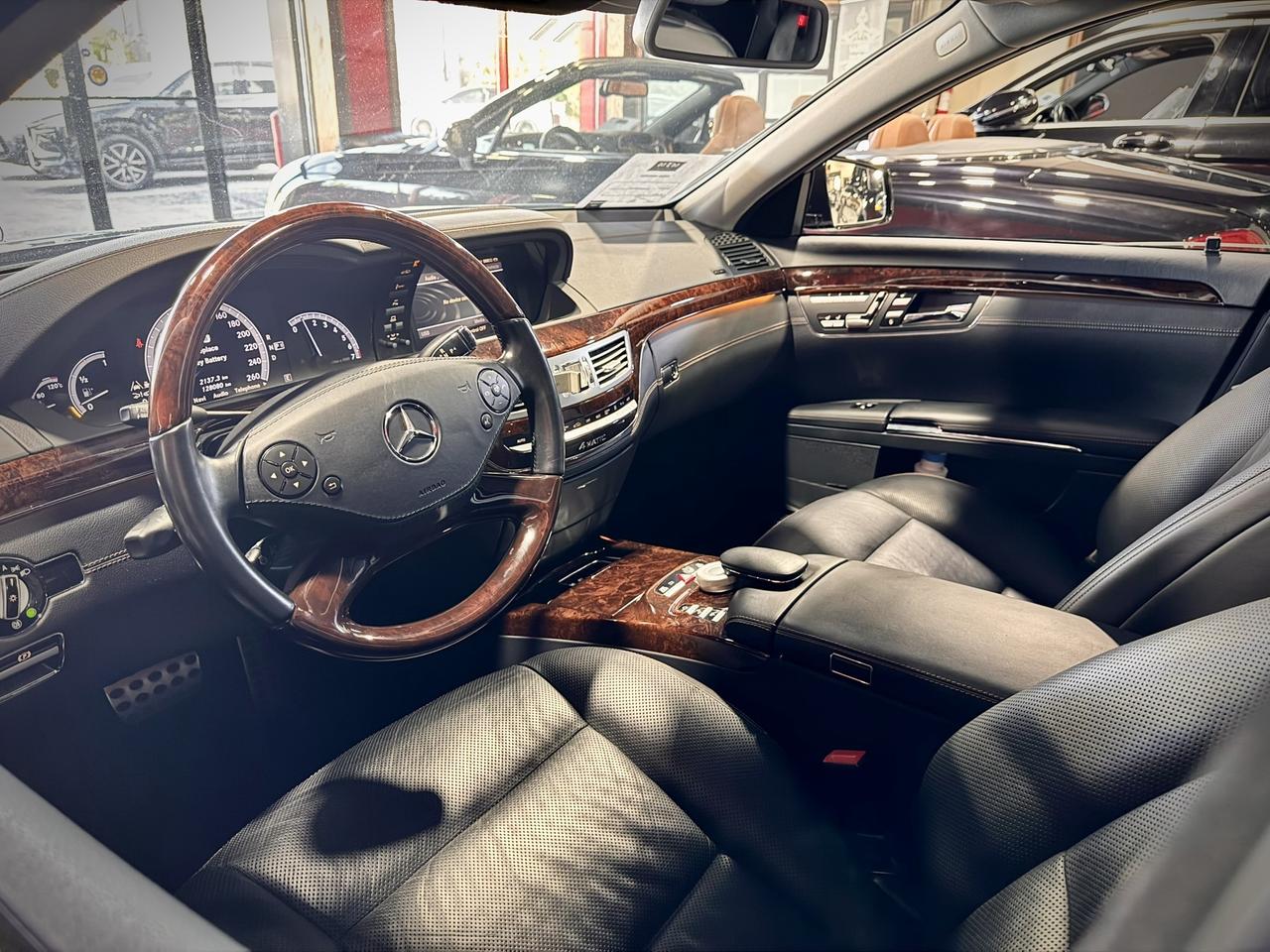 2013 Mercedes-Benz S-Class 4dr Sdn S 550 4MATIC LWB Photo