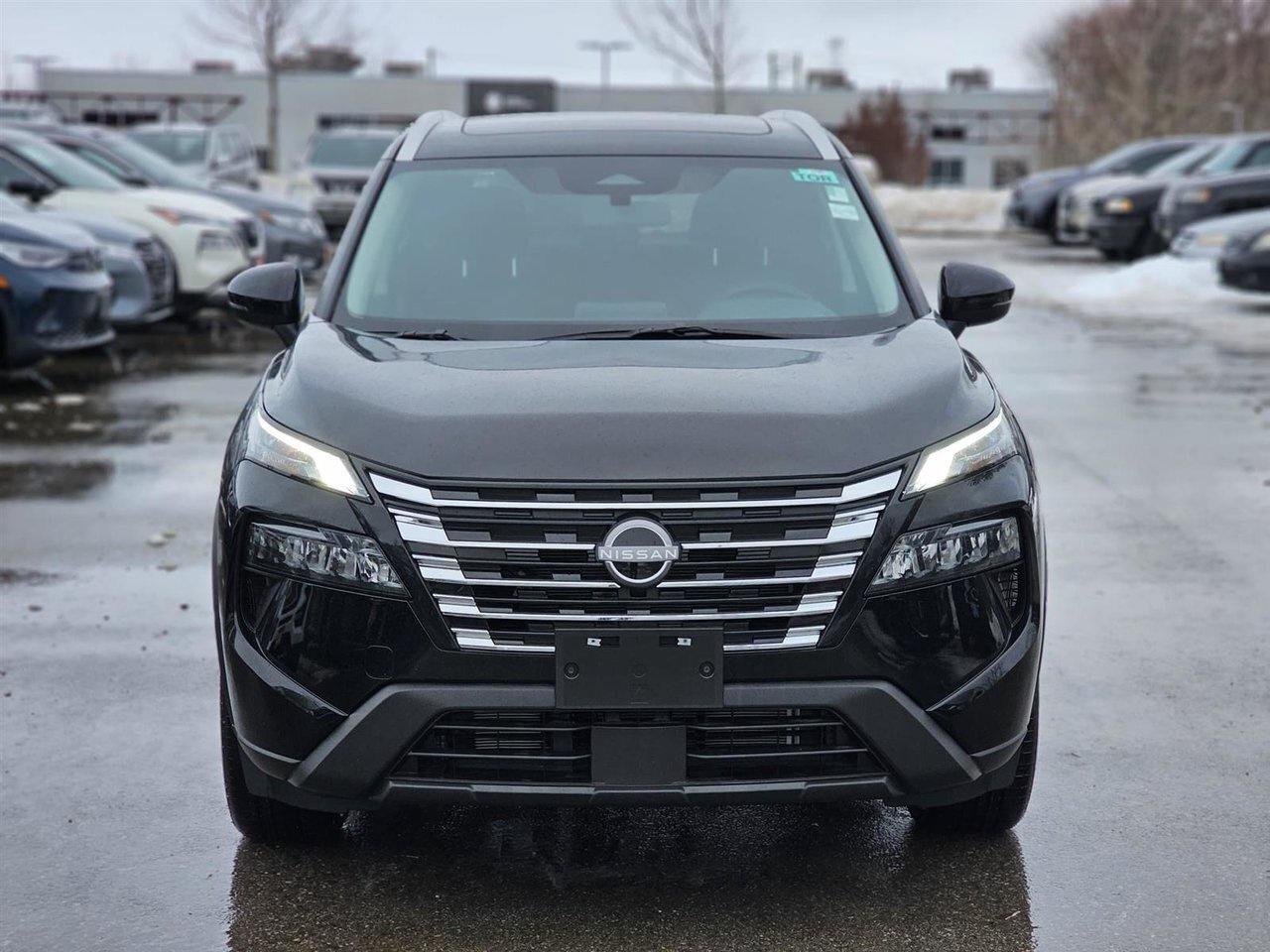 2025 Nissan Rogue SV MOONROOF Photo3
