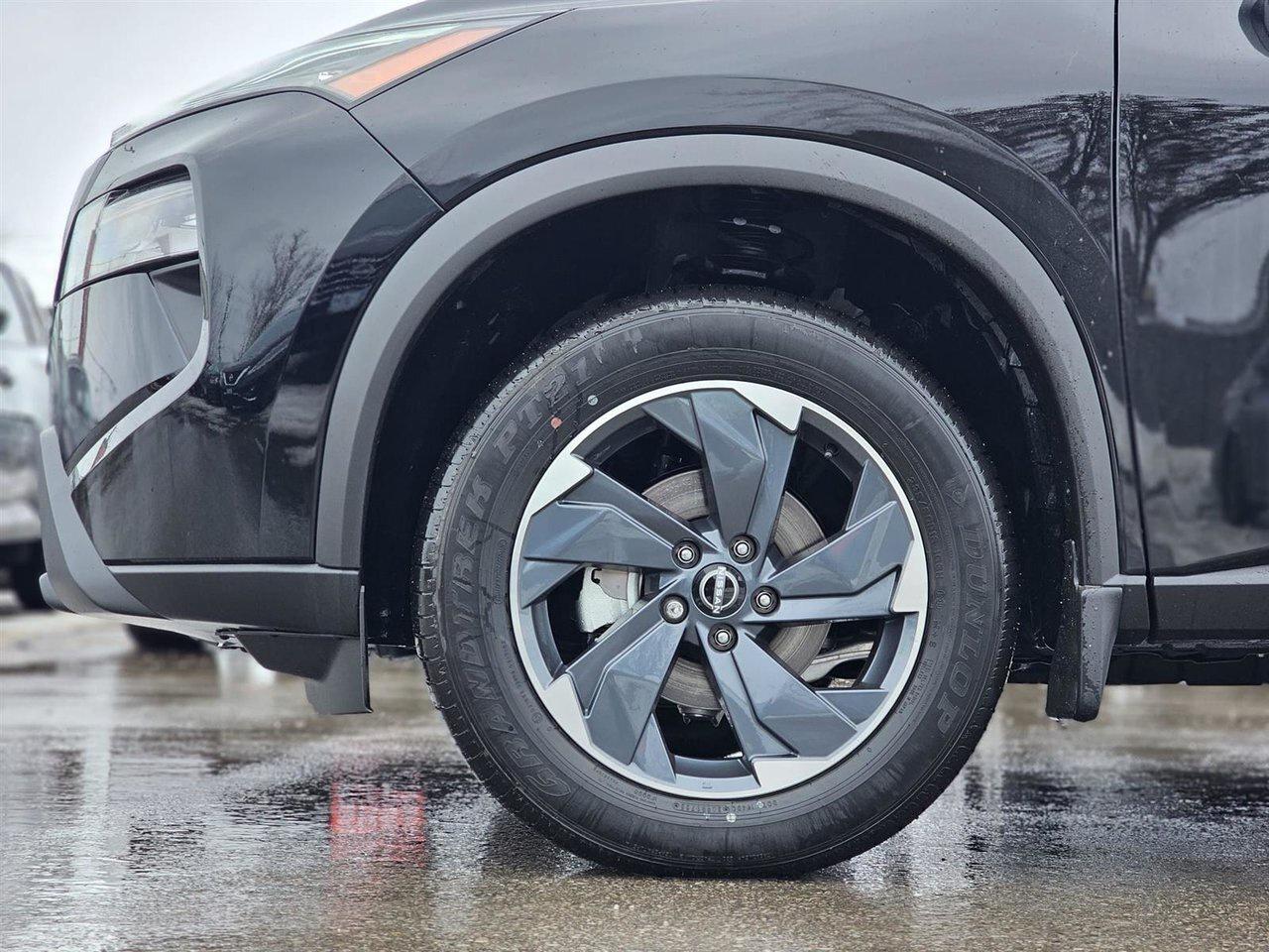 2025 Nissan Rogue SV MOONROOF Photo