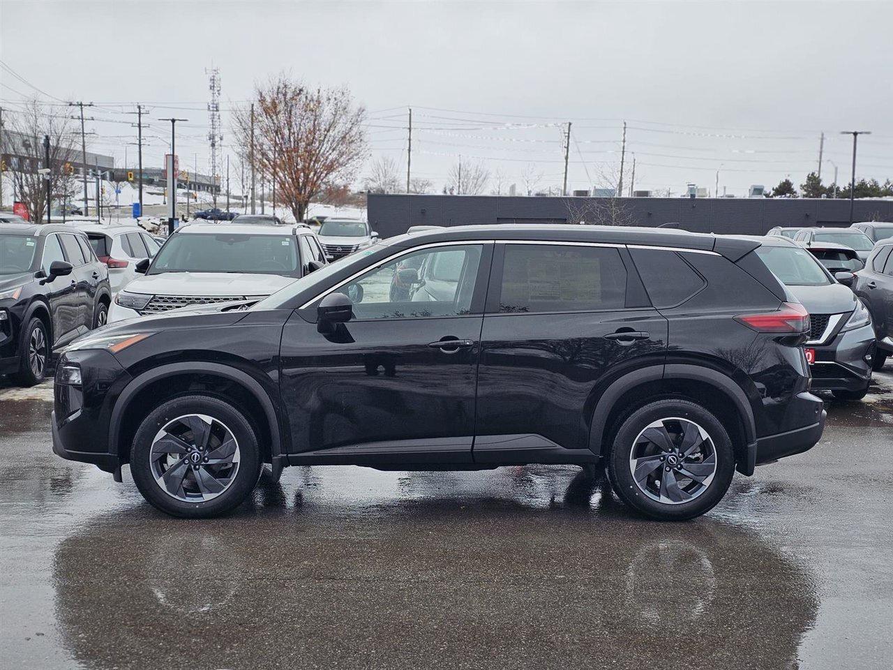 2025 Nissan Rogue SV MOONROOF Photo