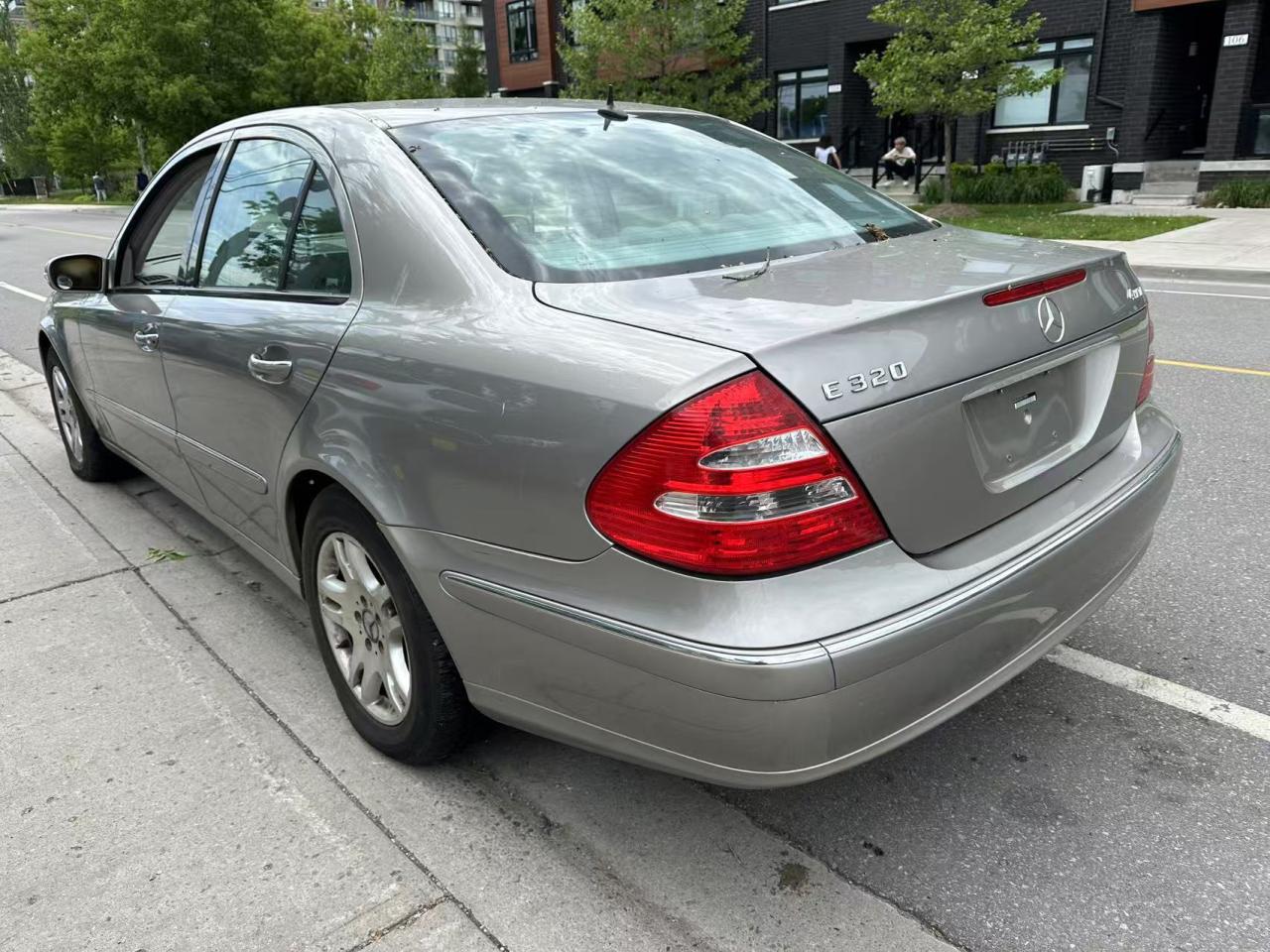 2005 Mercedes-Benz E-Class 4dr Sdn 3.2L 4MATIC Photo