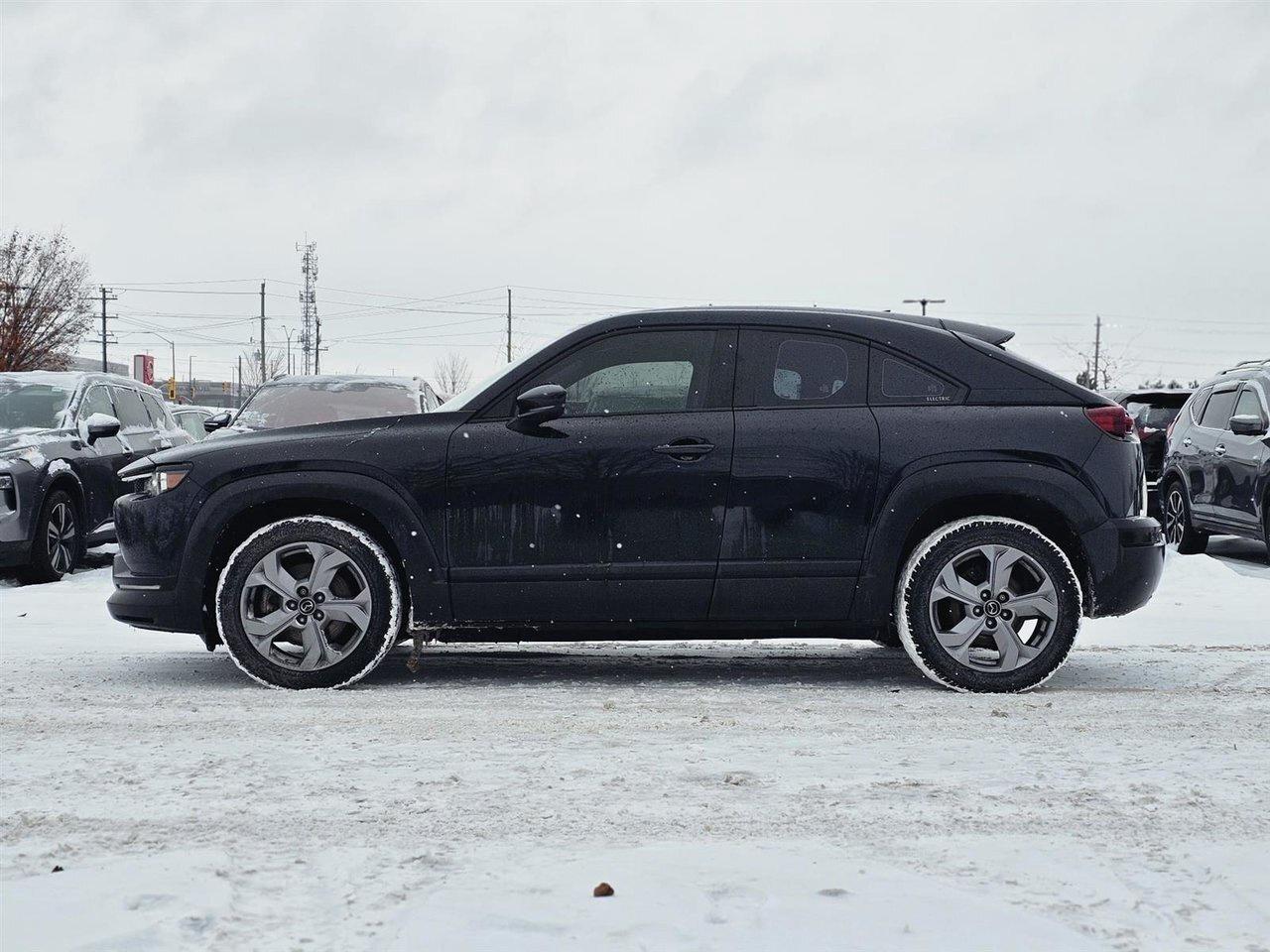 2022 Mazda MX-30 GS Photo