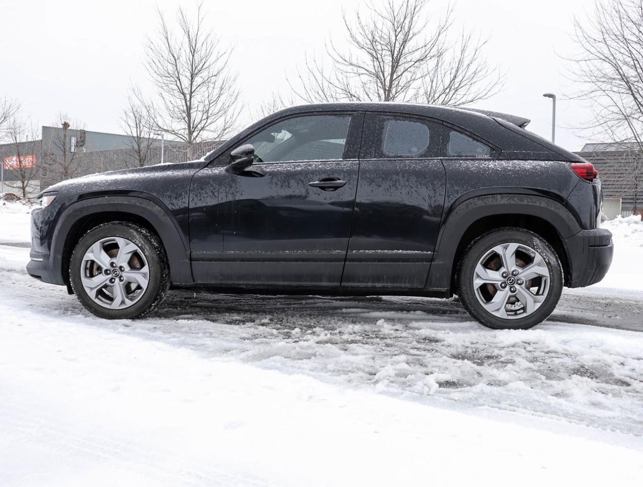 2022 Mazda MX-30 GS FWD !!! FULL ELECTRIC !!! NO ACCIDENTS !!! !! L Photo