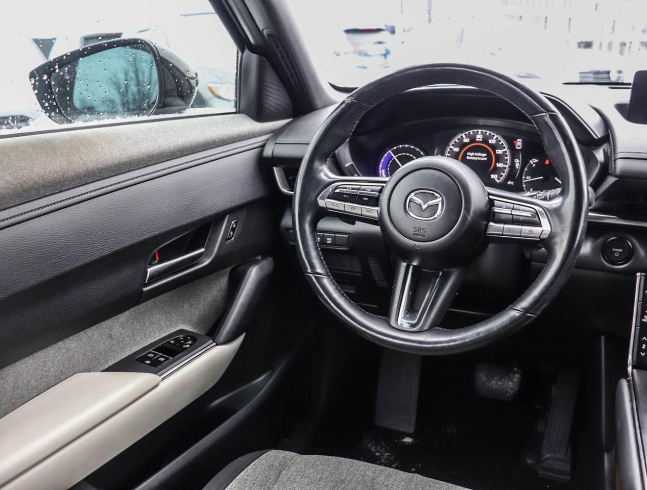 2022 Mazda MX-30 GS FWD !!! FULL ELECTRIC !!! NO ACCIDENTS !!! !! L Photo