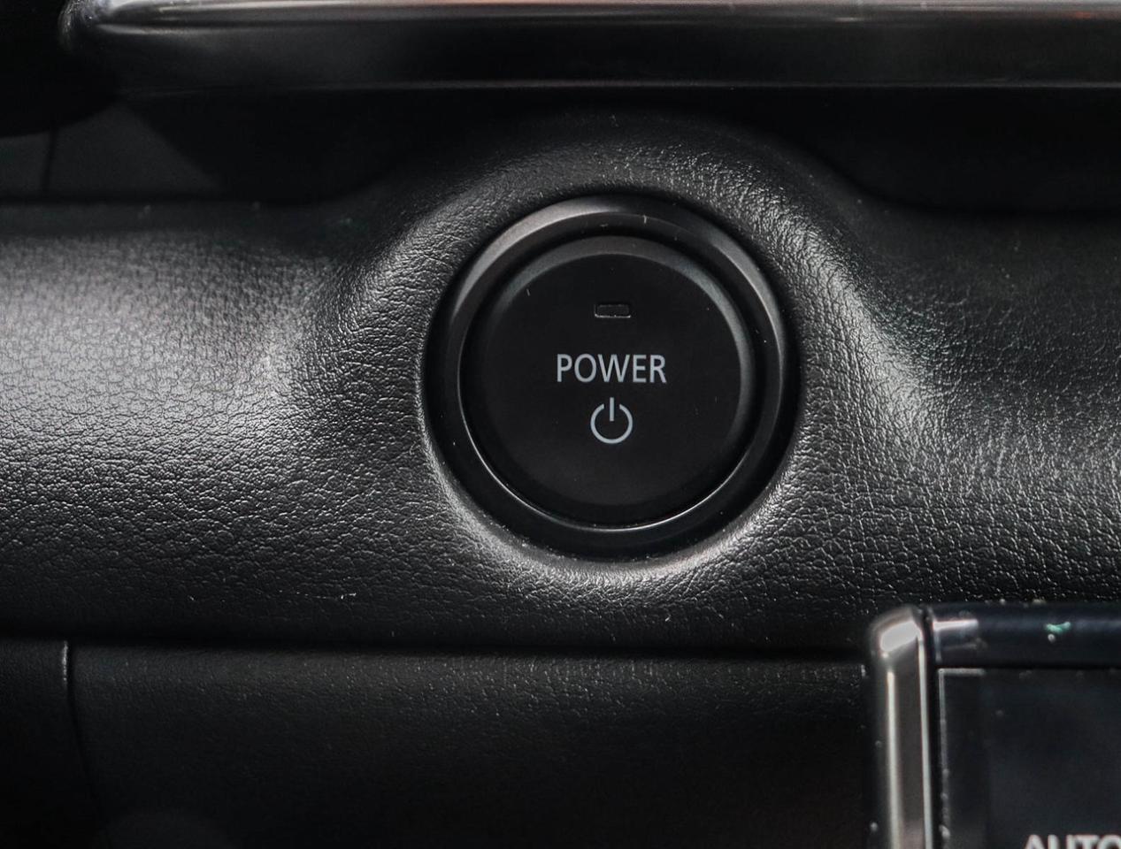 2022 Mazda MX-30 GS FWD !!! FULL ELECTRIC !!! NO ACCIDENTS !!! !! L Photo