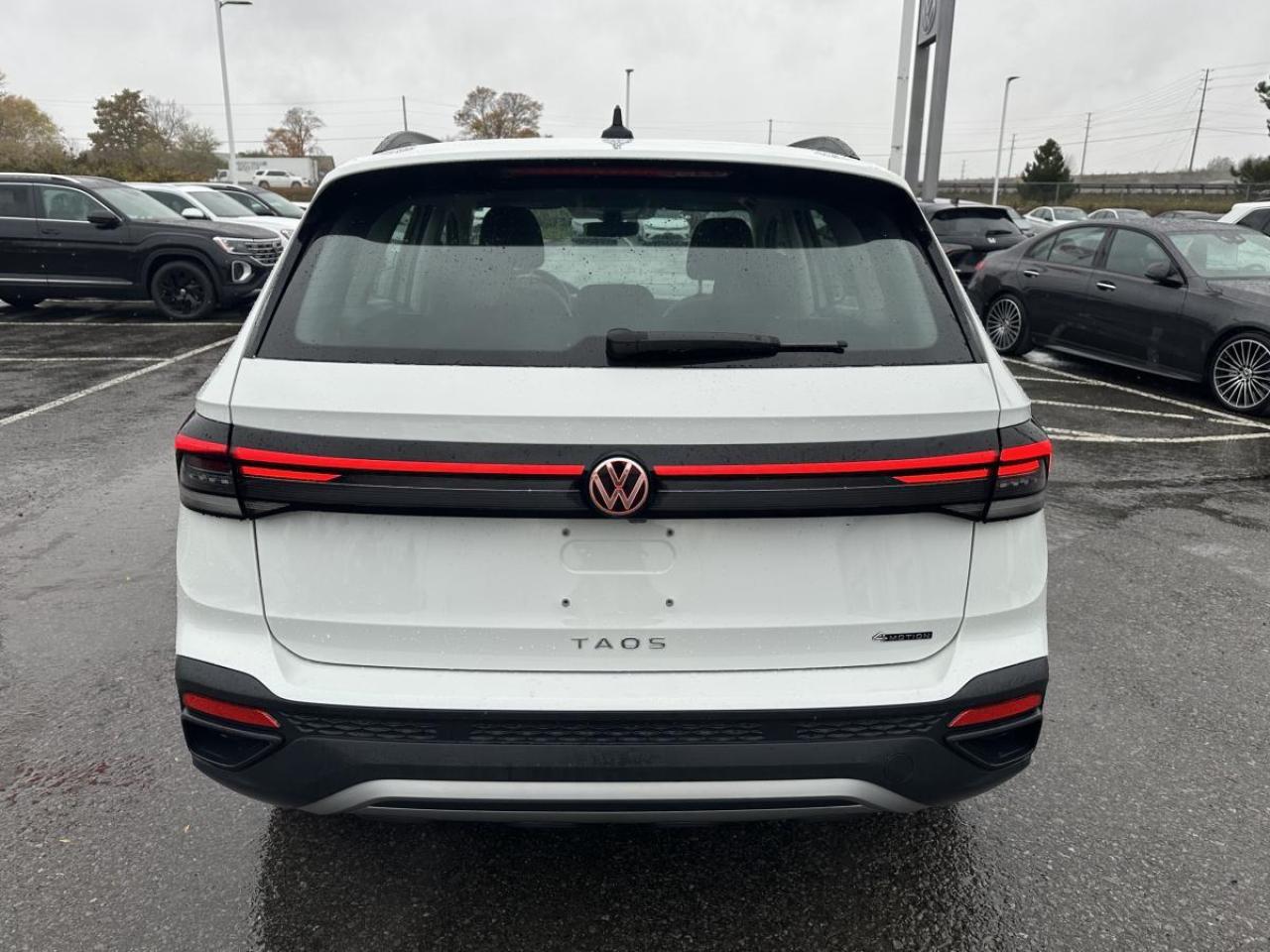 2025 Volkswagen Taos Trendline 4Motion AWD Photo