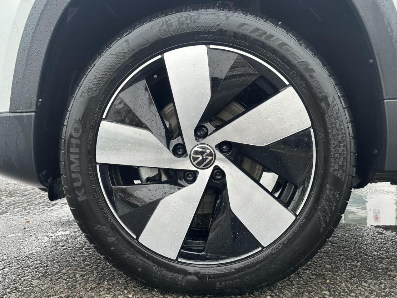 2025 Volkswagen Taos Trendline 4Motion AWD Photo