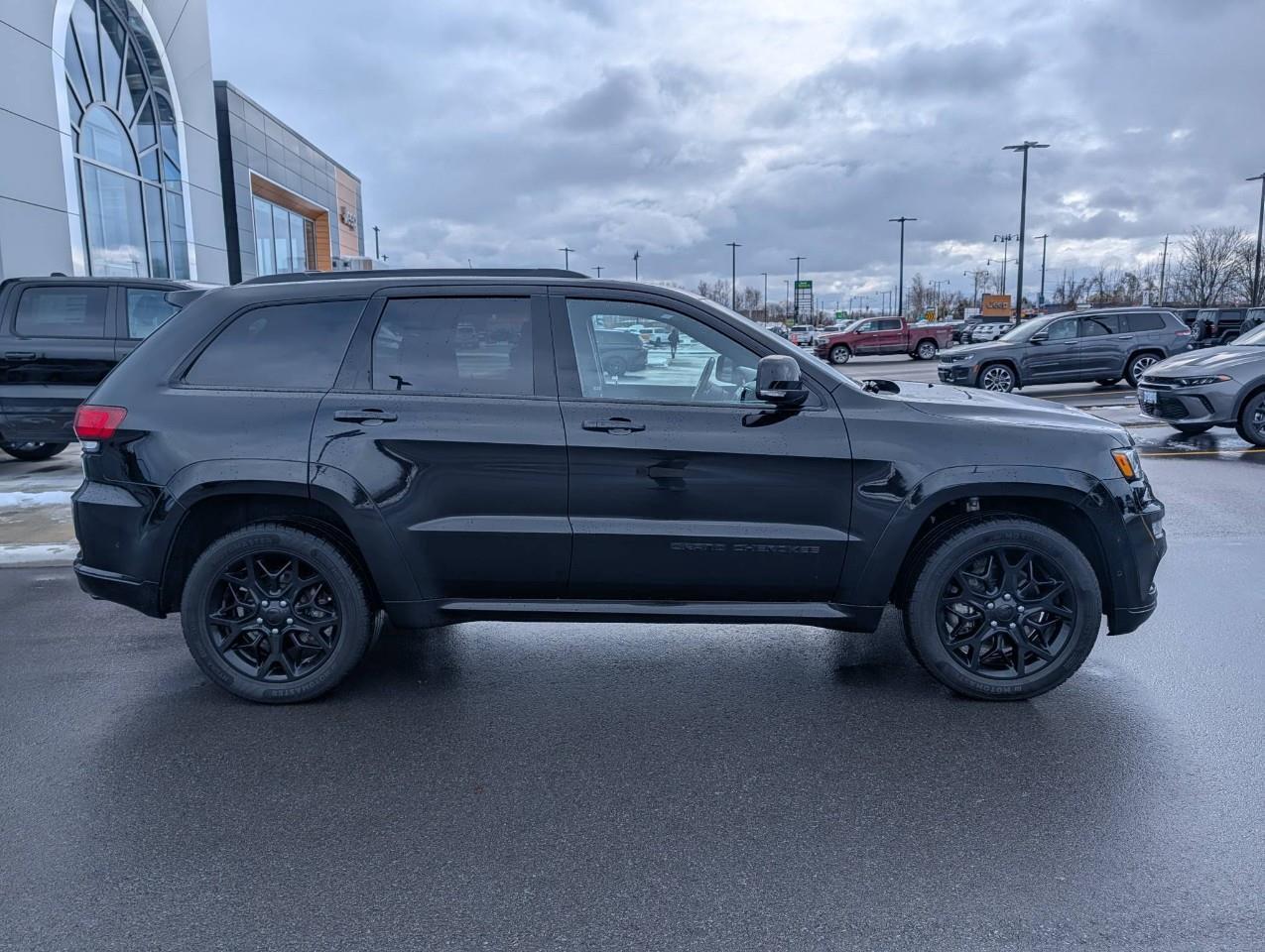 2021 Jeep Grand Cherokee Limited Photo2
