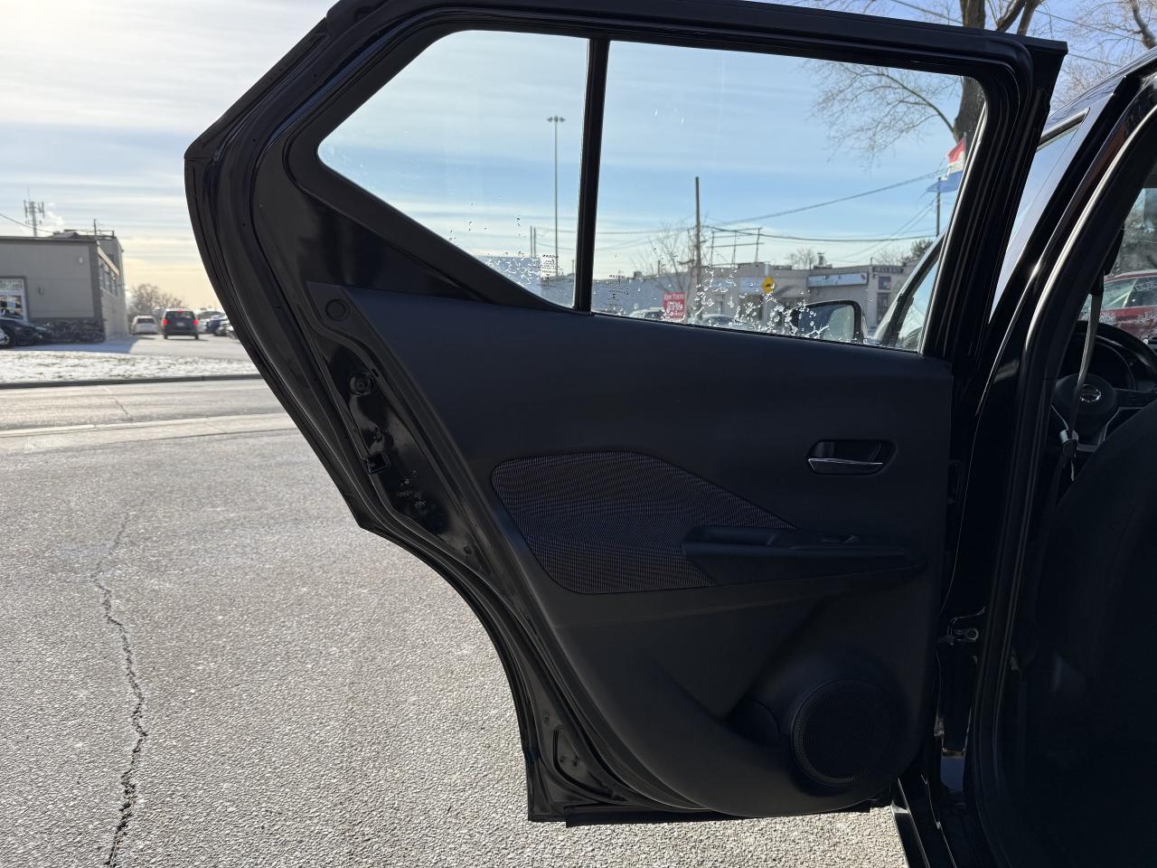 2020 Nissan Kicks No Accidents l SV l FWD l 1.6 l 4Cyl l Photo