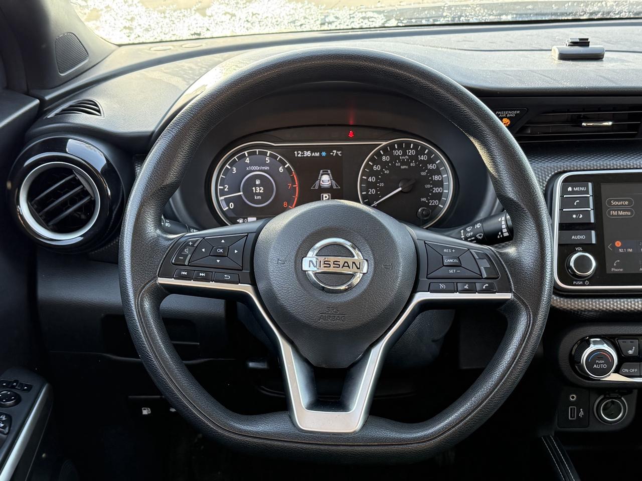 2020 Nissan Kicks No Accidents l SV l FWD l 1.6 l 4Cyl l Photo