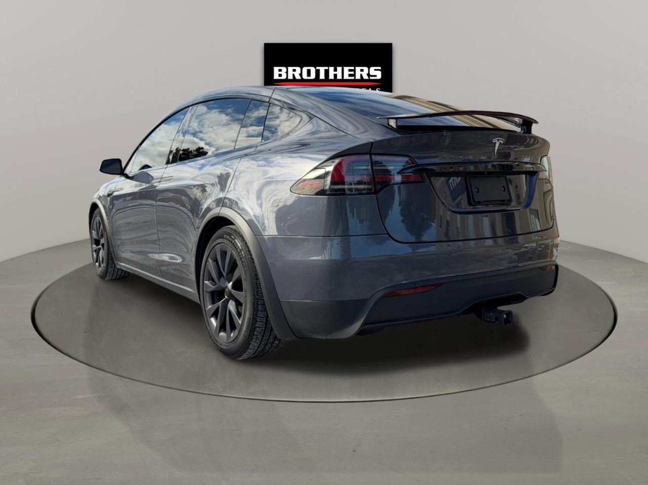 2023 Tesla Model X AWD Full Self Driving Photo4