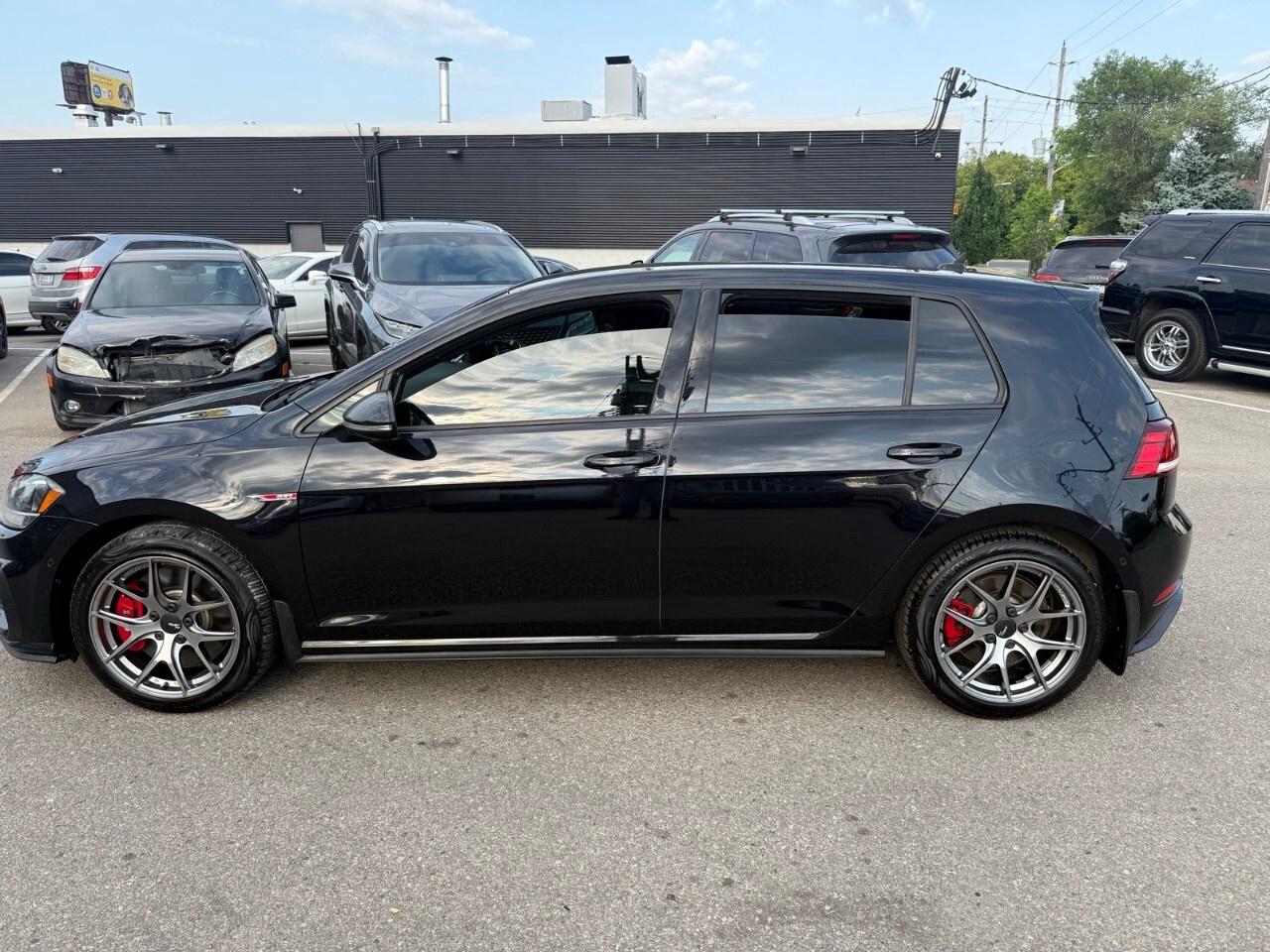 2019 Volkswagen Golf GTI Autobahn Manual 2019 Volkswagen golf GTI auto bond Photo