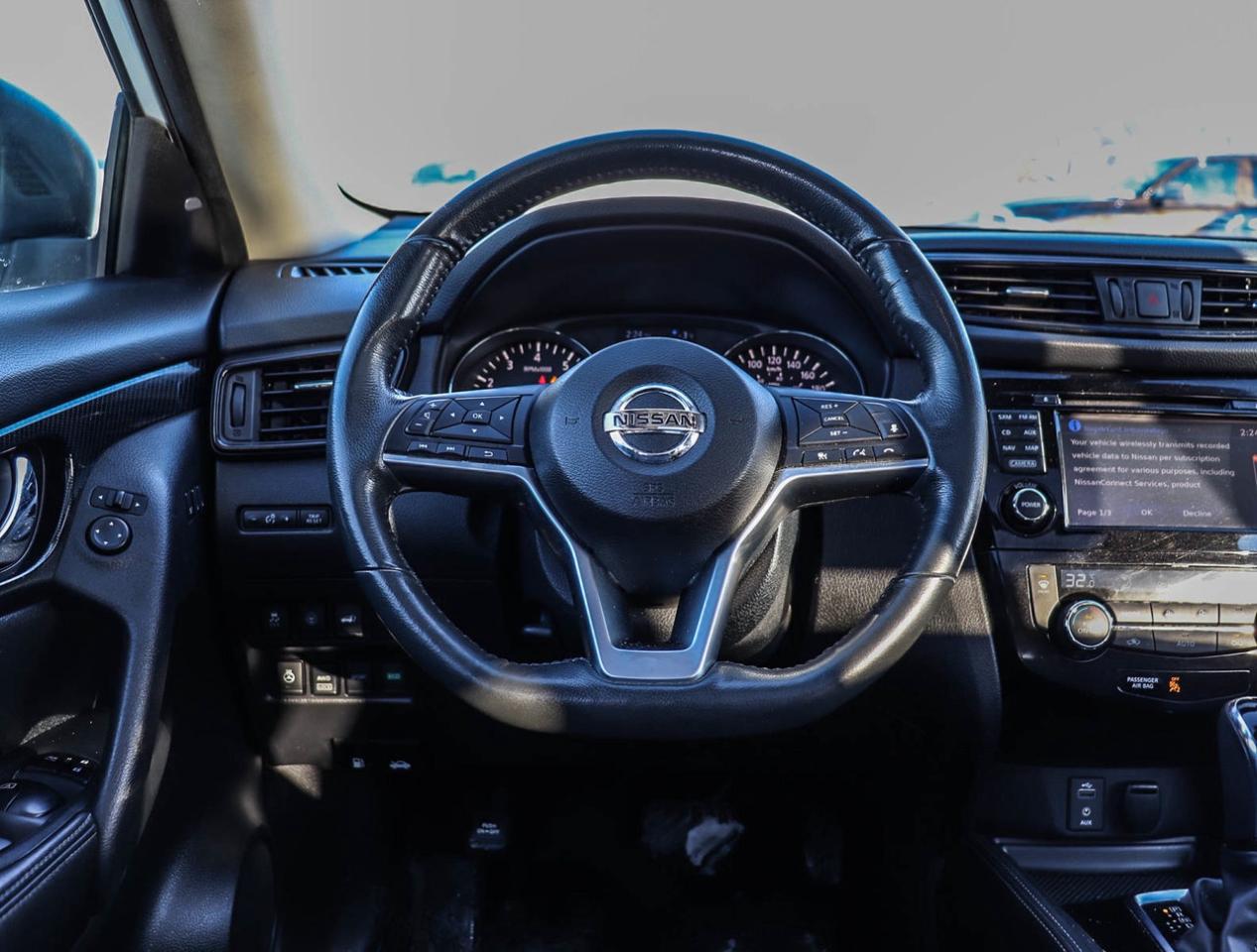 2017 Nissan Rogue SL Platinum LEATHER   360 CAMERA   NAVI   PANO ROO Photo
