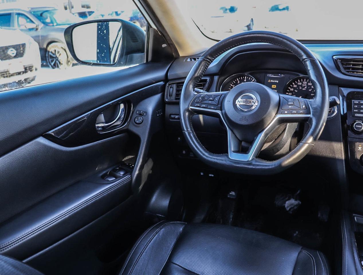 2017 Nissan Rogue SL Platinum LEATHER   360 CAMERA   NAVI   PANO ROO Photo