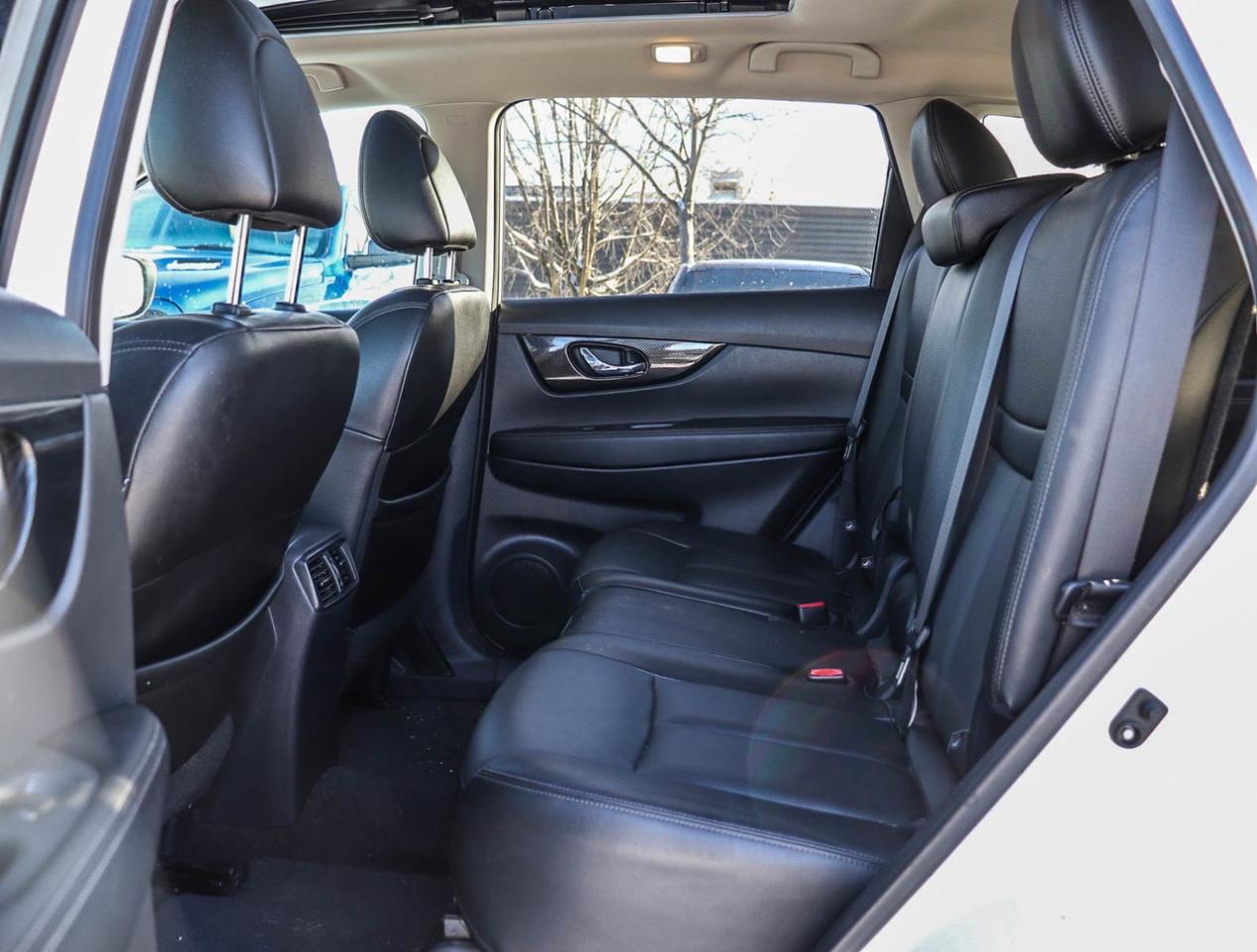 2017 Nissan Rogue SL Platinum LEATHER   360 CAMERA   NAVI   PANO ROO Photo