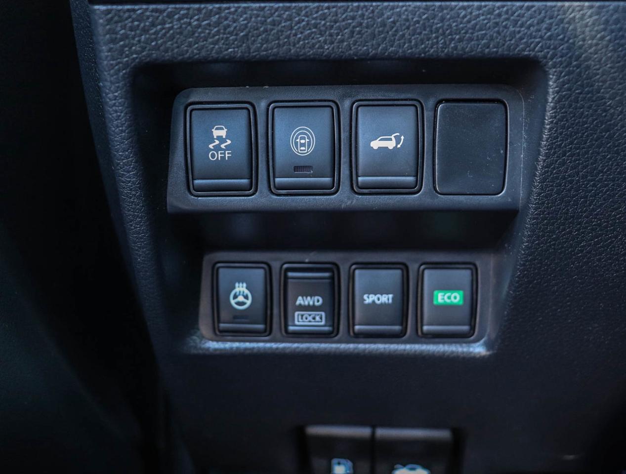 2017 Nissan Rogue SL Platinum LEATHER   360 CAMERA   NAVI   PANO ROO Photo