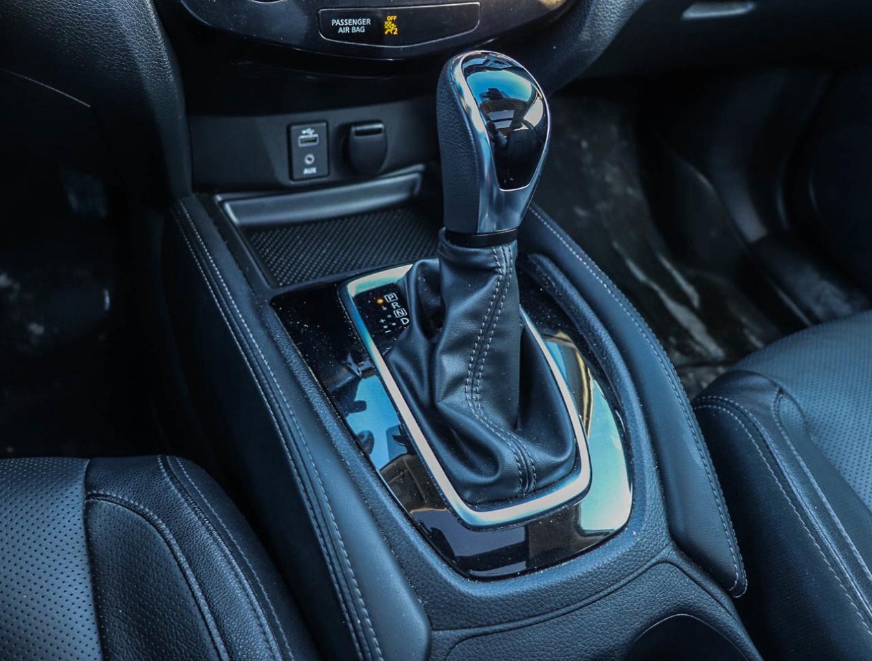 2017 Nissan Rogue SL Platinum LEATHER   360 CAMERA   NAVI   PANO ROO Photo