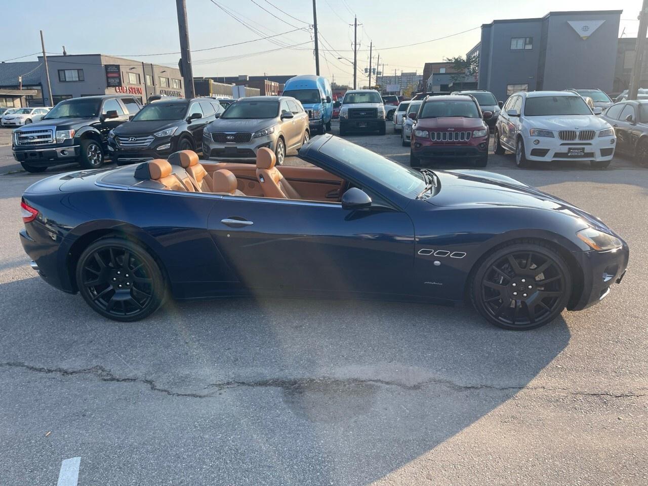 2011 Maserati GRANTURISMO CONVERTIBLE 2dr Conv GranTurismo 2011 Gran Turismo convertible Photo