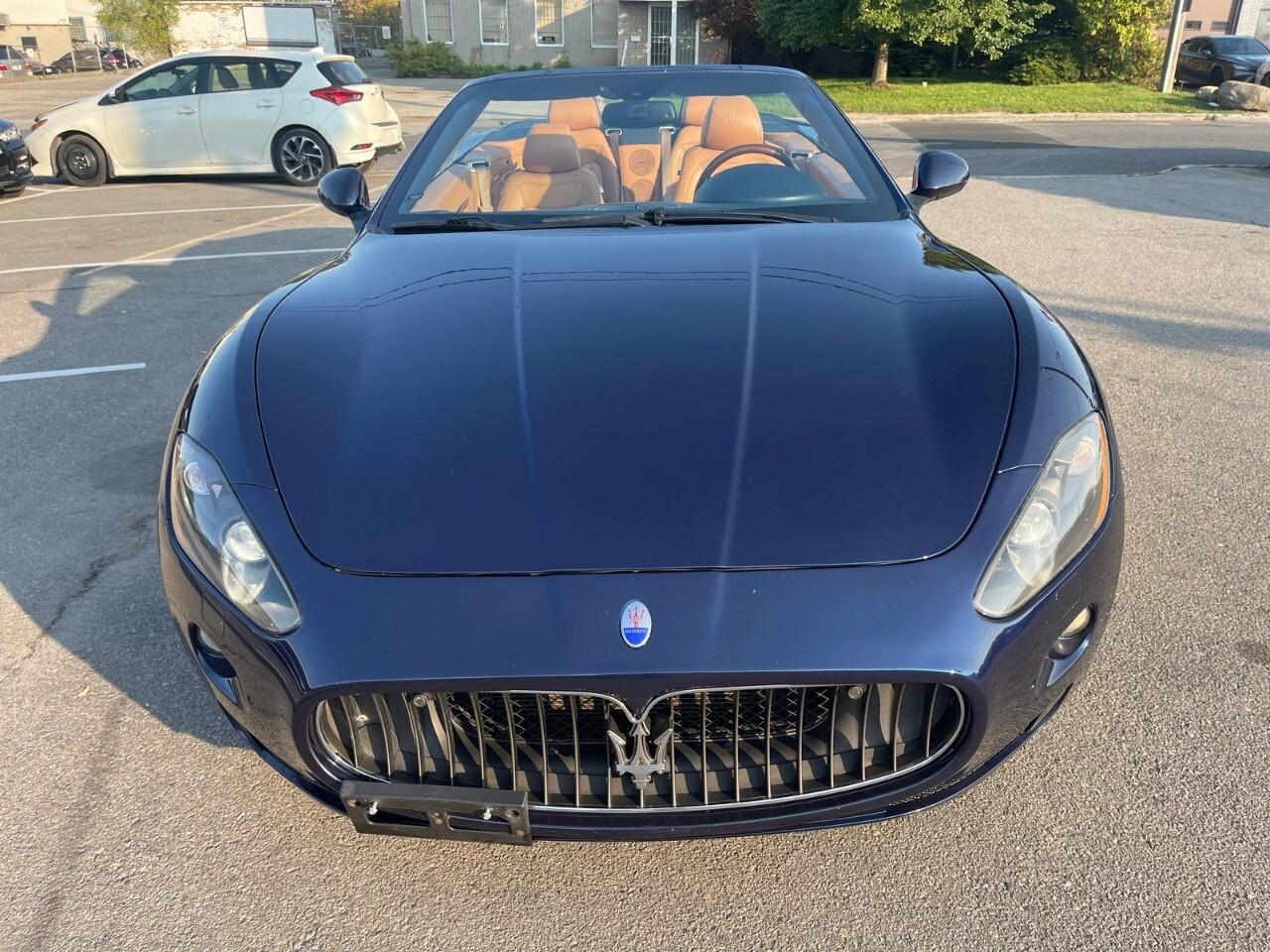 2011 Maserati GRANTURISMO CONVERTIBLE 2dr Conv GranTurismo 2011 Gran Turismo convertible Photo2