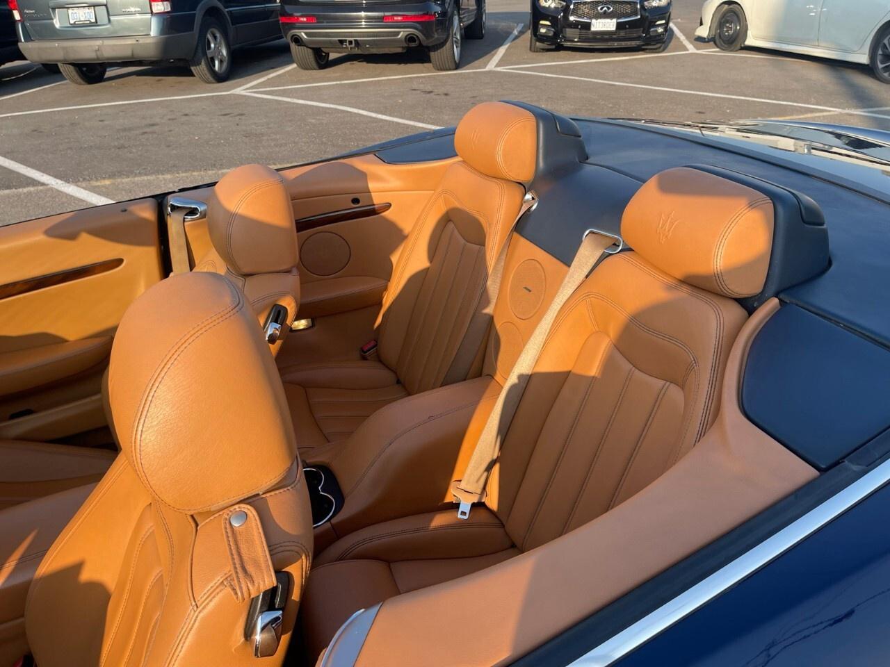 2011 Maserati GRANTURISMO CONVERTIBLE 2dr Conv GranTurismo 2011 Gran Turismo convertible Photo