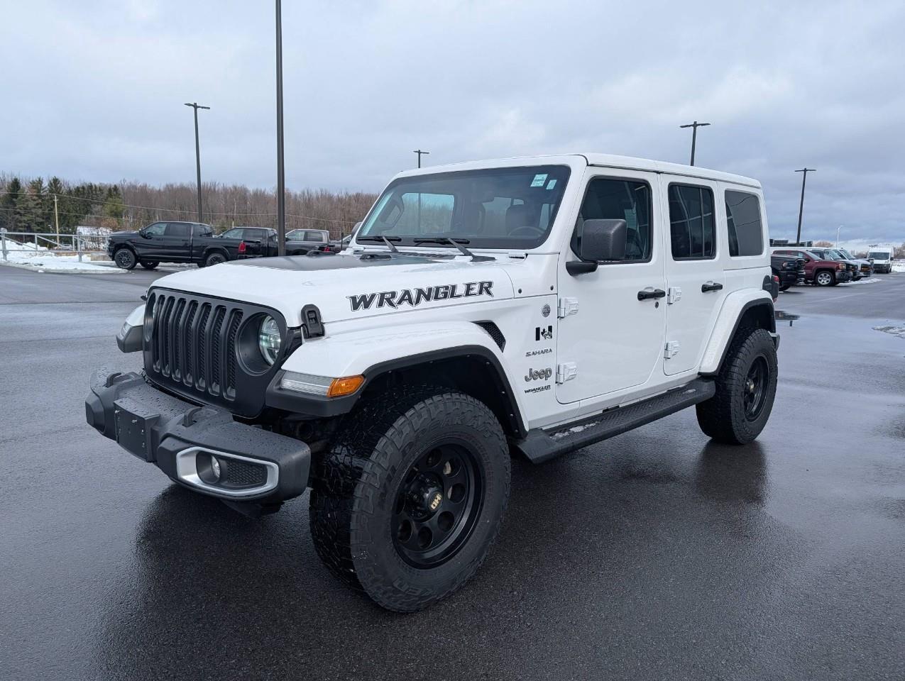 2022 Jeep WRANGLER UNLIMITED Sahara HARD TOP Photo