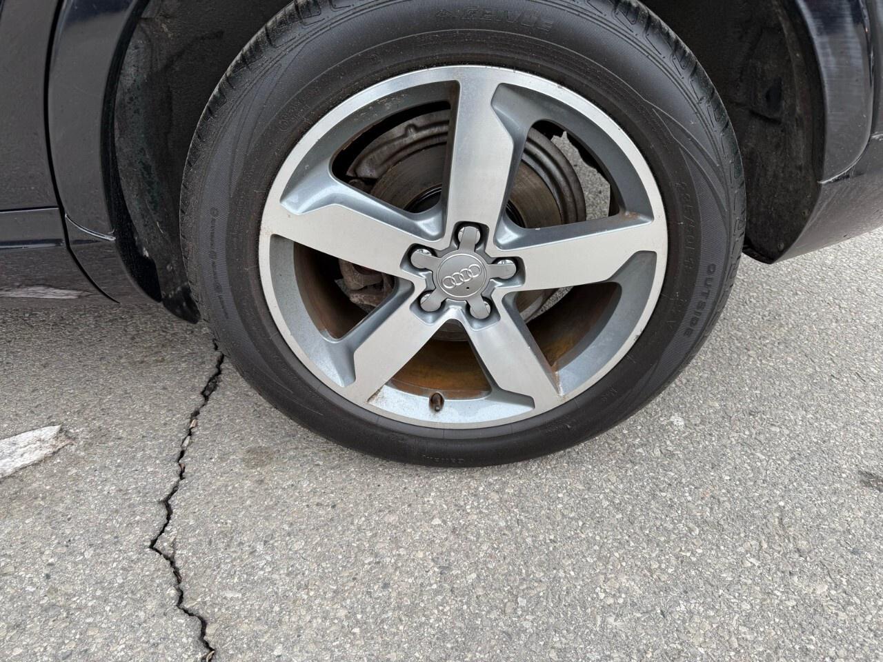 2015 Audi Q3 quattro 4dr 2.0T Progressiv 2015 Audi Q3, progress Photo3