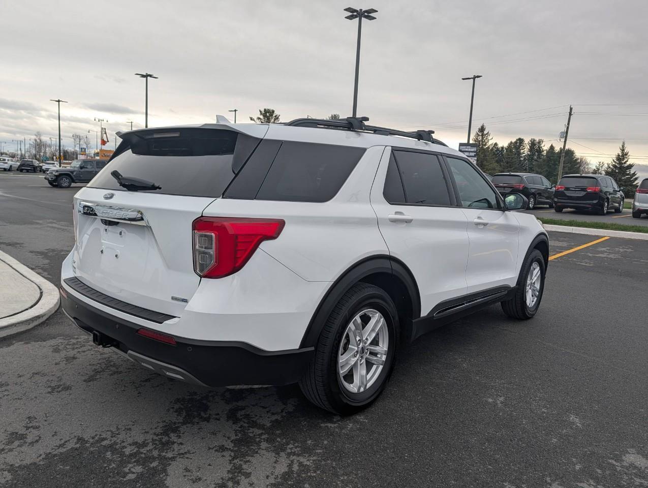 2020 Ford Explorer XLT SUMMER + WINTER TIRES ON RIMS/ LEATHER Photo