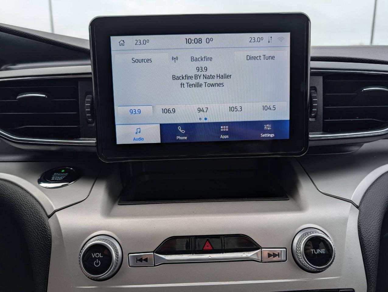 2020 Ford Explorer XLT SUMMER + WINTER TIRES ON RIMS/ LEATHER Photo