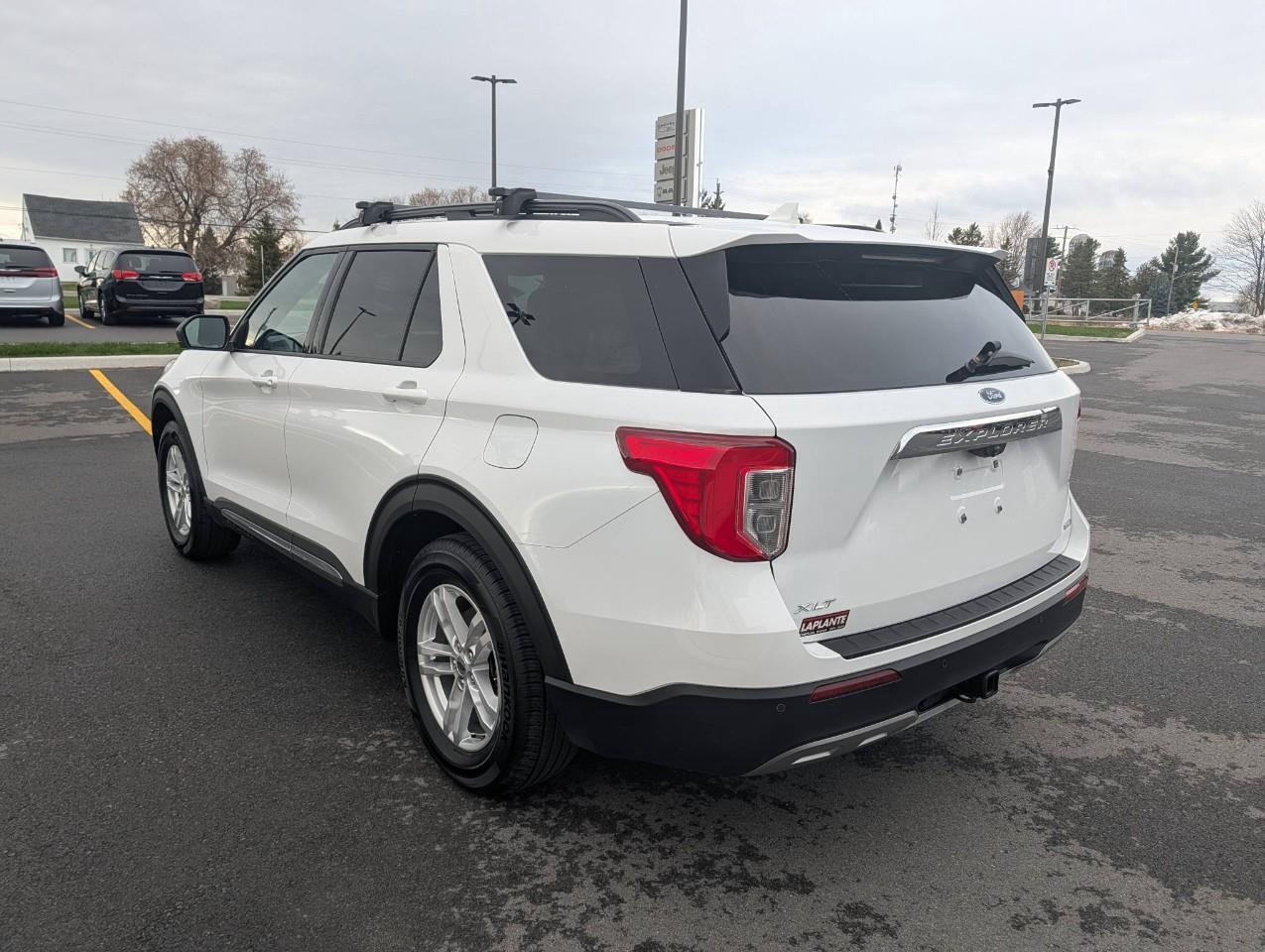 2020 Ford Explorer XLT SUMMER + WINTER TIRES ON RIMS/ LEATHER Photo