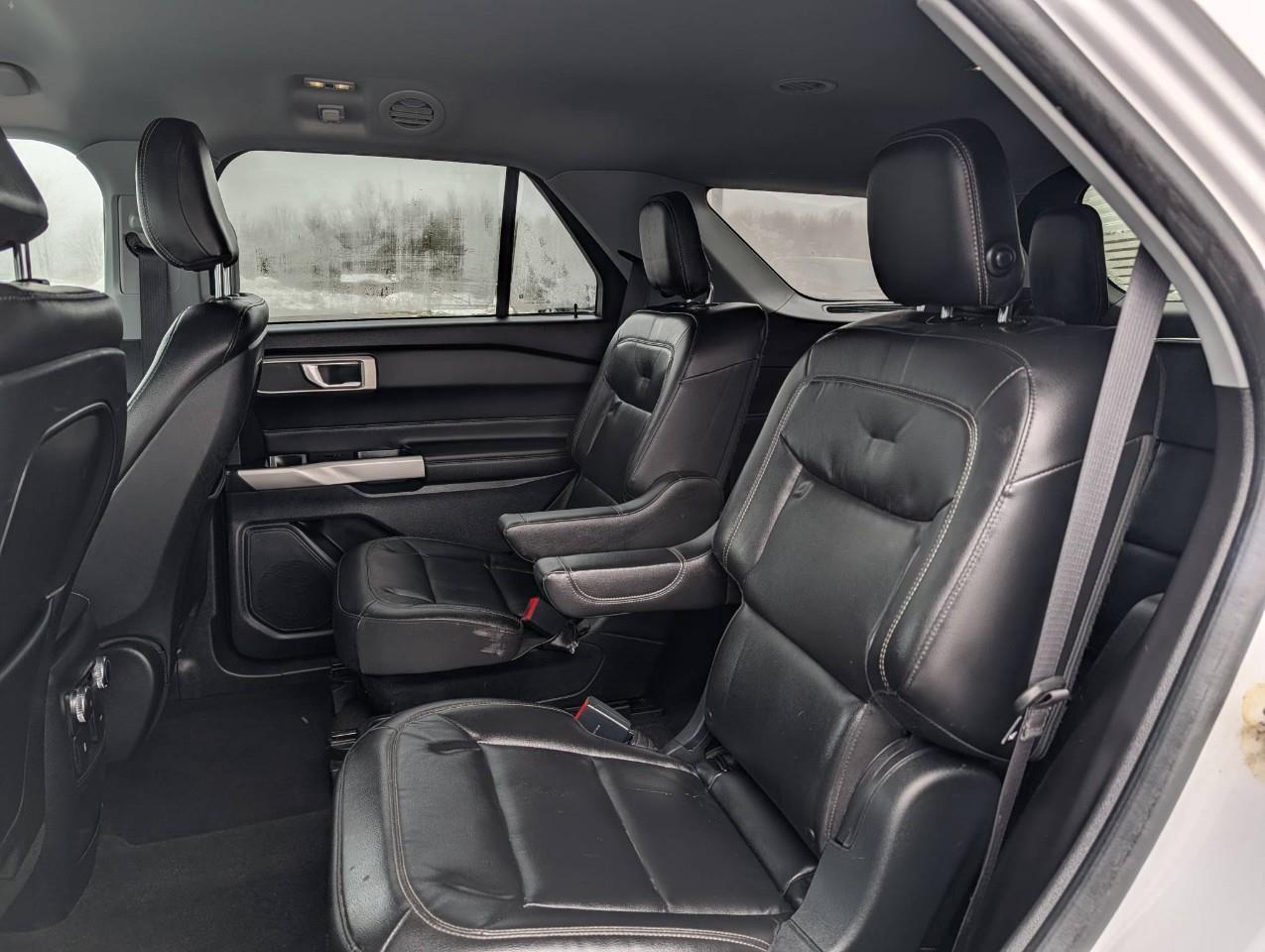 2020 Ford Explorer XLT SUMMER + WINTER TIRES ON RIMS/ LEATHER Photo