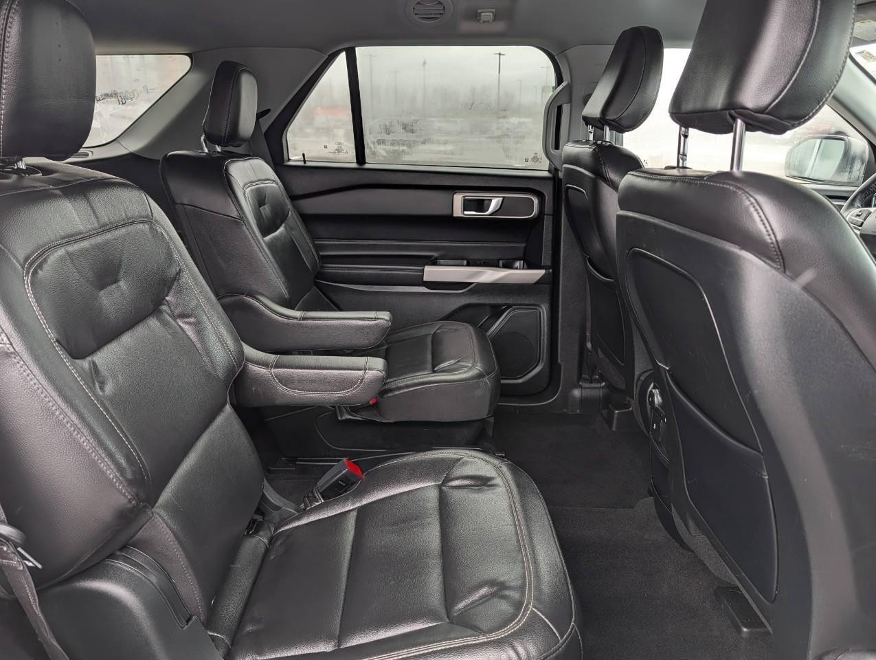 2020 Ford Explorer XLT SUMMER + WINTER TIRES ON RIMS/ LEATHER Photo